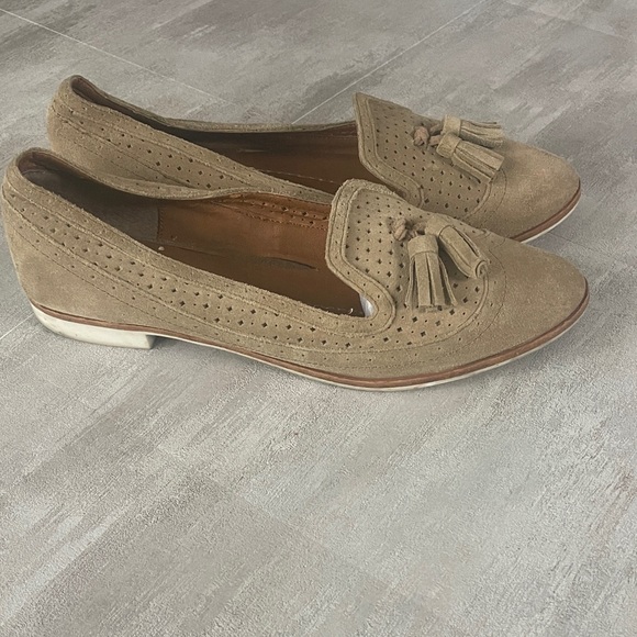Dolce Vita- Women's Tan Suede Loafers with Tassels- sz 9.5 - Picture 5 of 9